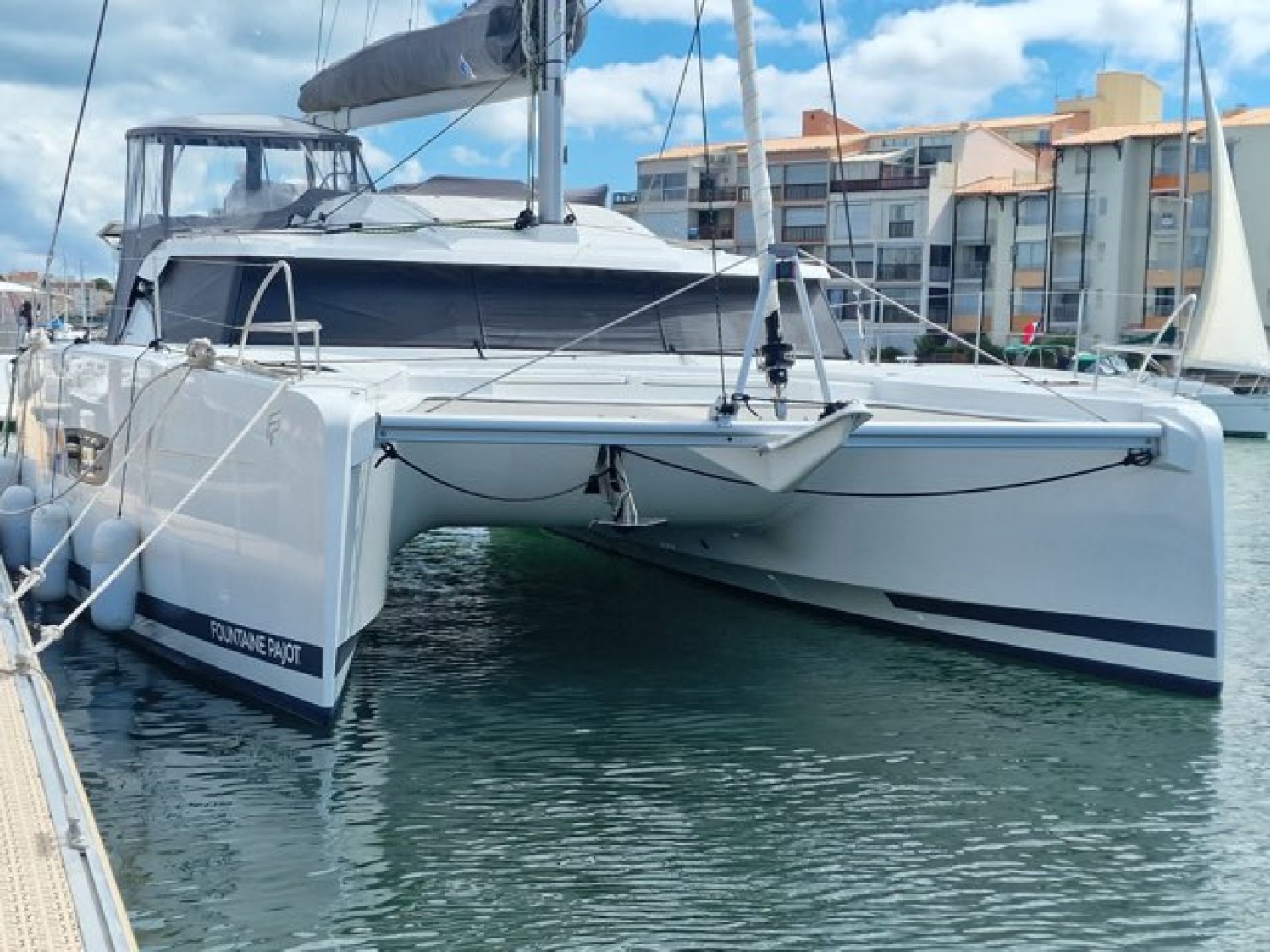 slider 2 Fountaine Pajot Elba 45